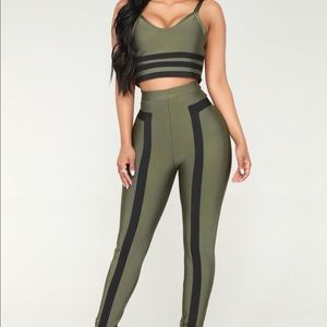 2 pc Green/black fashion nova outfit